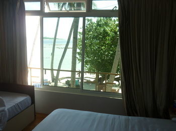 Batuta Maldives Surf View Thulusdhoo Exterior foto